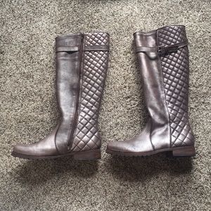 Metallic zip-up boots-barely worn!